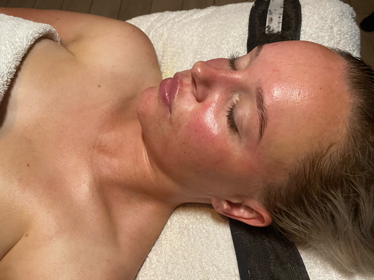 I tried the “Fire and Ice Facial” – here’s my (not so) burning, honest review